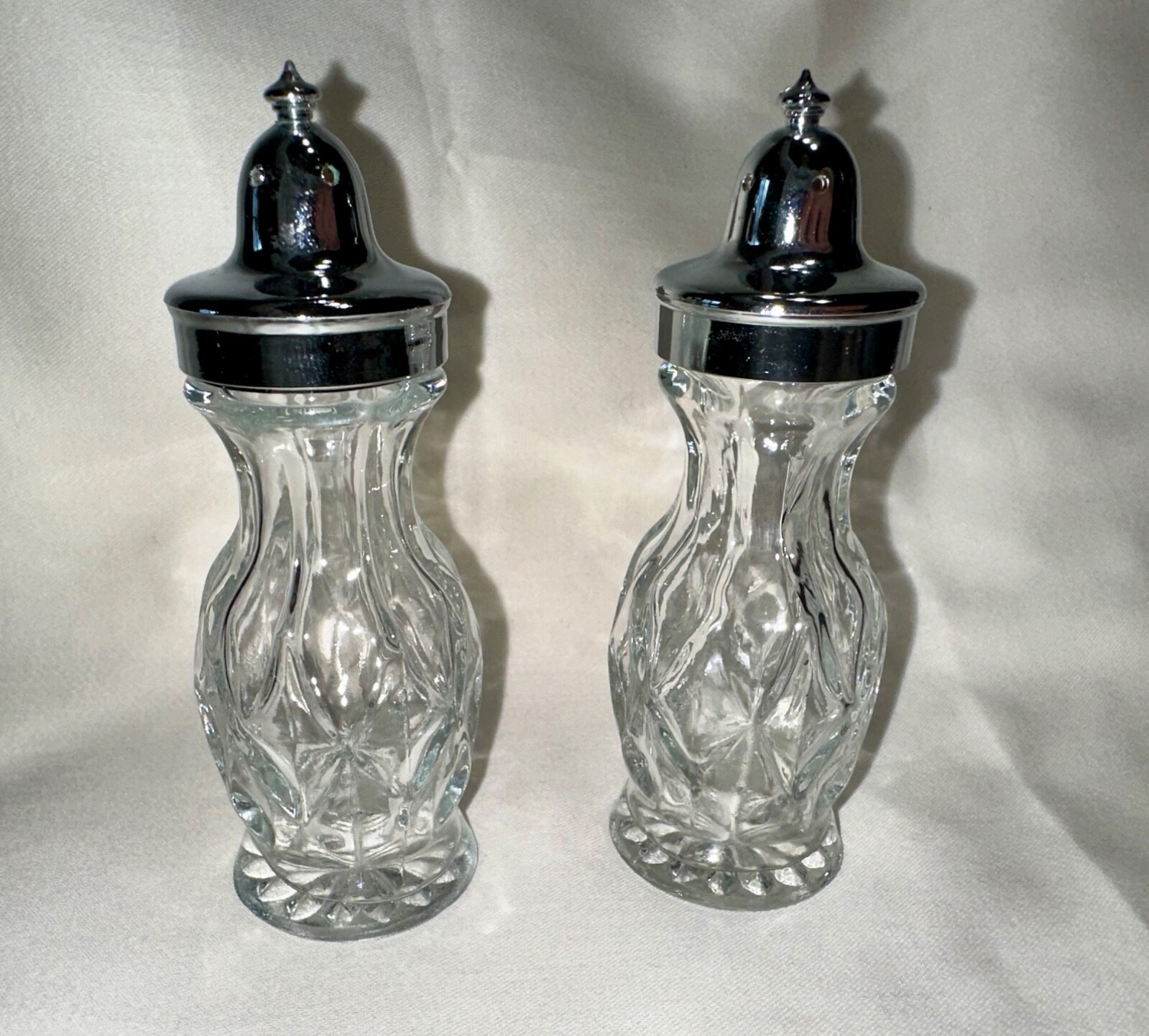 Vintage ANCHOR HOCKING Crown Point Salt & Pepper Shakers Clear Cut Glass
