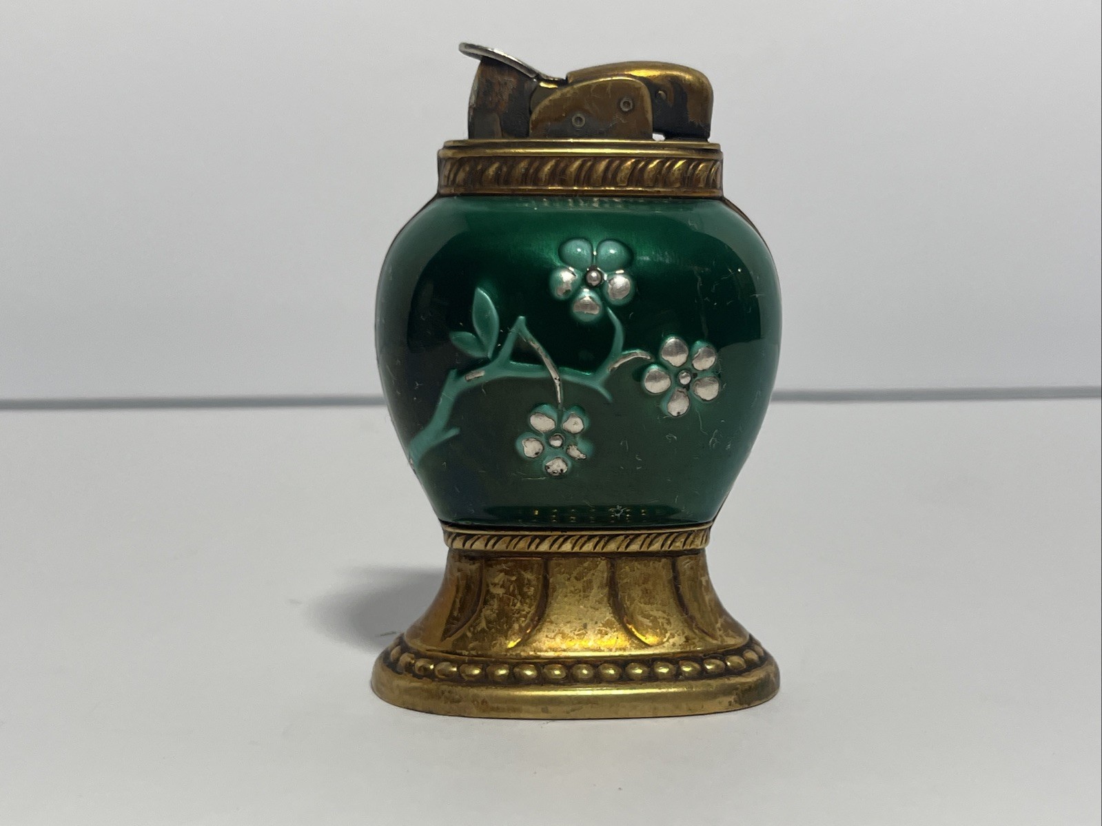 Vintage 1950\'s Evans Enamel Green Tone With Brass Trim Table Lighter - untested