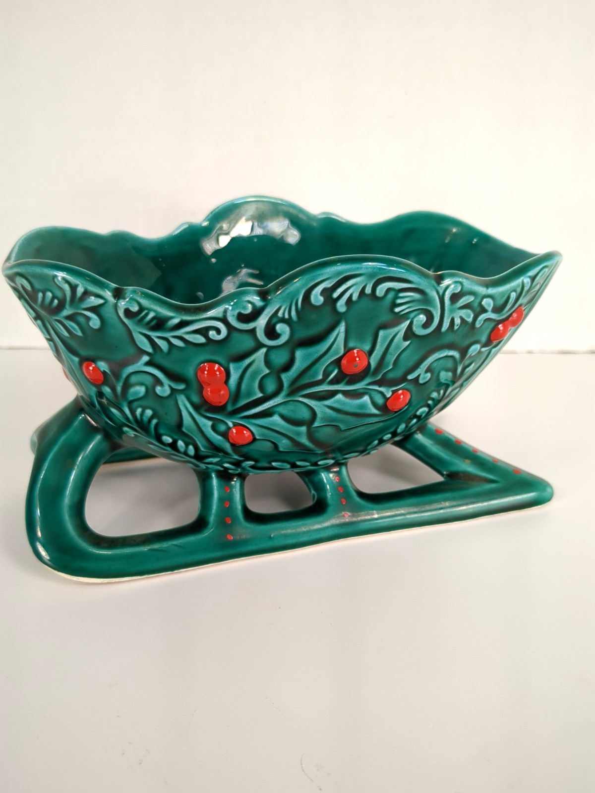 Ceramic Green Holly Berry Christmas Sleigh Dish Planter Vintage 3.5 x 6 Ceramic Green Holly Berry Christmas Sleigh Dish Planter Vintage 3.5 x 6