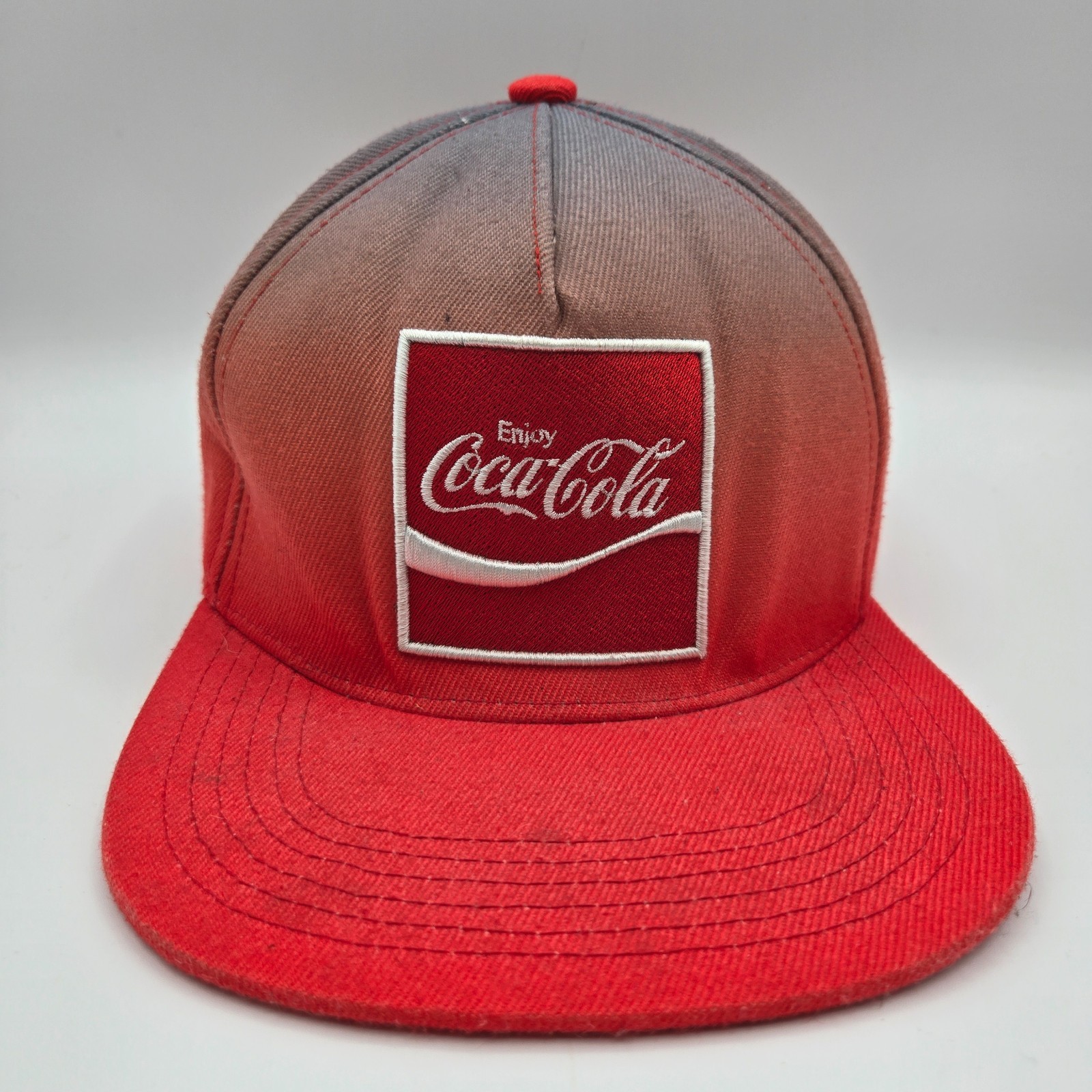 COCA-COLA Red Gradient Snapback Hat Embroidered Enjoy Logo Concept One 2017 COCA-COLA Red Gradient Snapback Hat Embroidered Enjoy Logo Concept One 2017