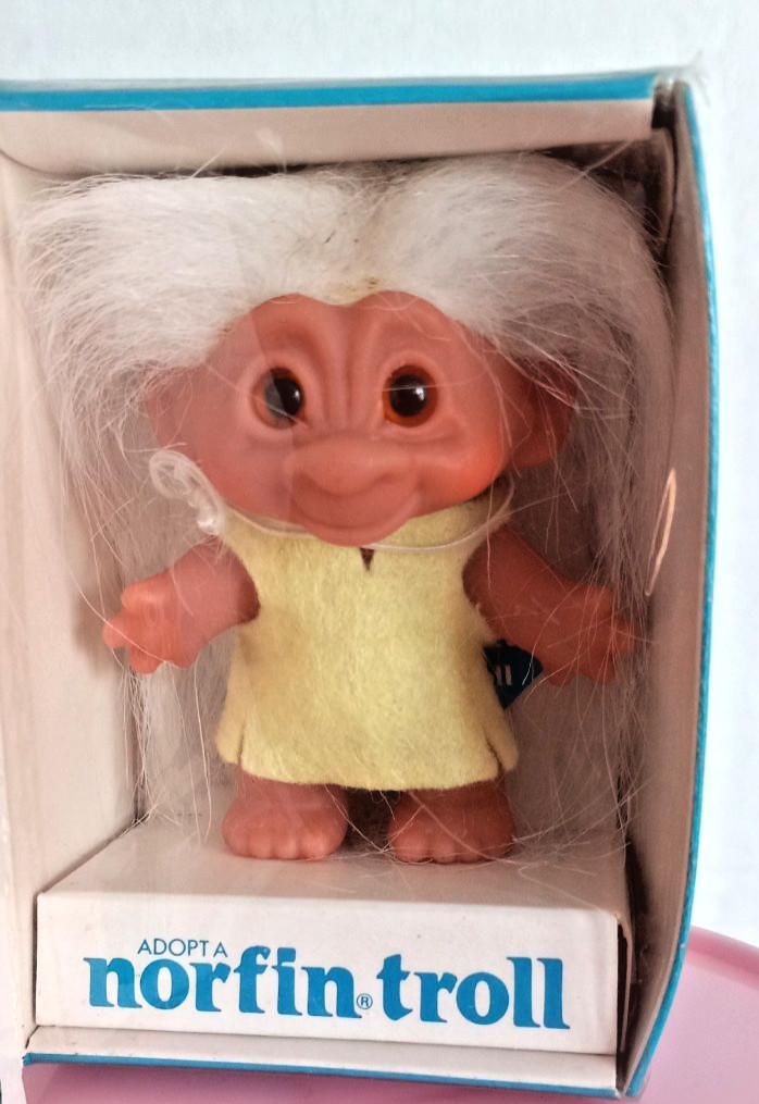 VINTAGE NORFIN TROLL W/ BOX - 1984 THE TINY ONES\' GOODBYE PARTY / BOOK - 3\
