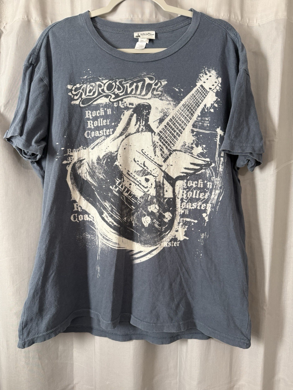 Disney Parks Aerosmith Rock N Roller Coaster T-Shirt Large Gray Vintage