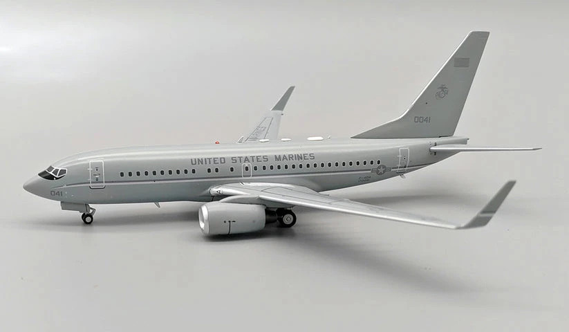 U.S. Marines Boeing C-40A Reg: 170041 IFC40USM0326 1:200