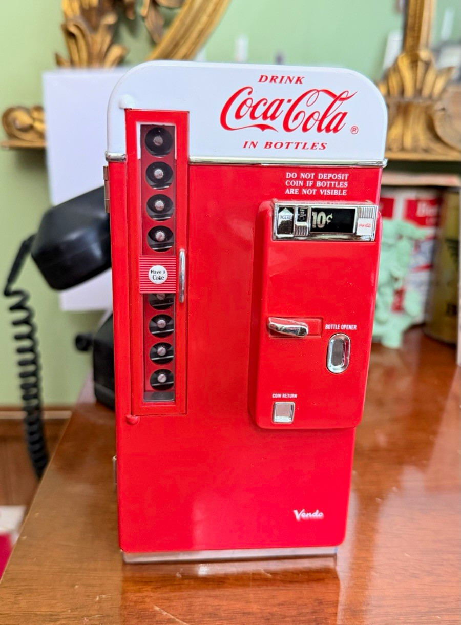 Vintage Coca-Cola Vendo 81 Musical Vending Machine Bank Repro Red/White 1994