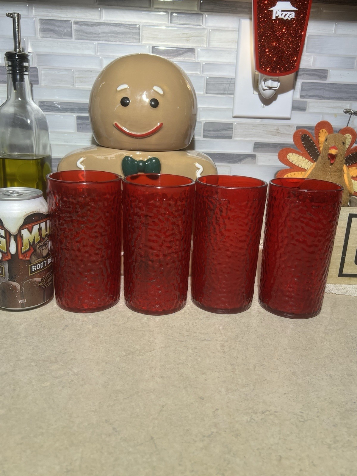 (4) Red Plastic Pizza Hut Cups 16 Oz Cups, Fast Food Collectible
