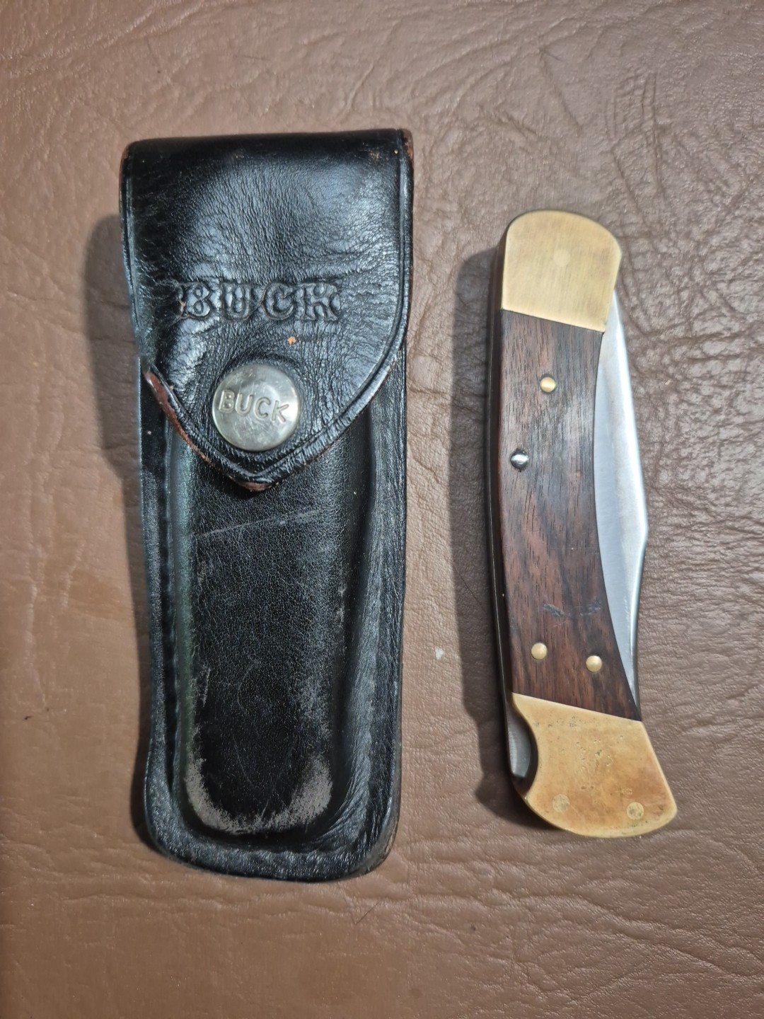 Vintage 1981 - 1986 Buck •110••  ( 3 Dot ) Folding Blade Knife w/Belt Sheath