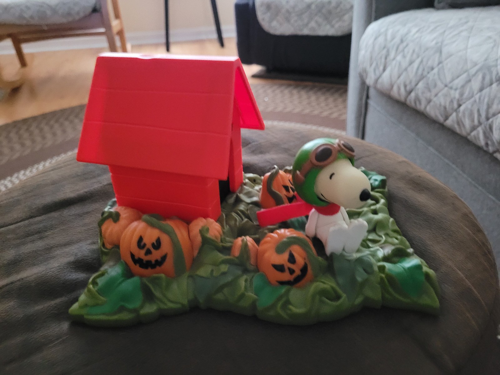 Peanuts Memory Lane It's The Great Pumpkin Snoopy WWI Flying Ace Playset 2002new