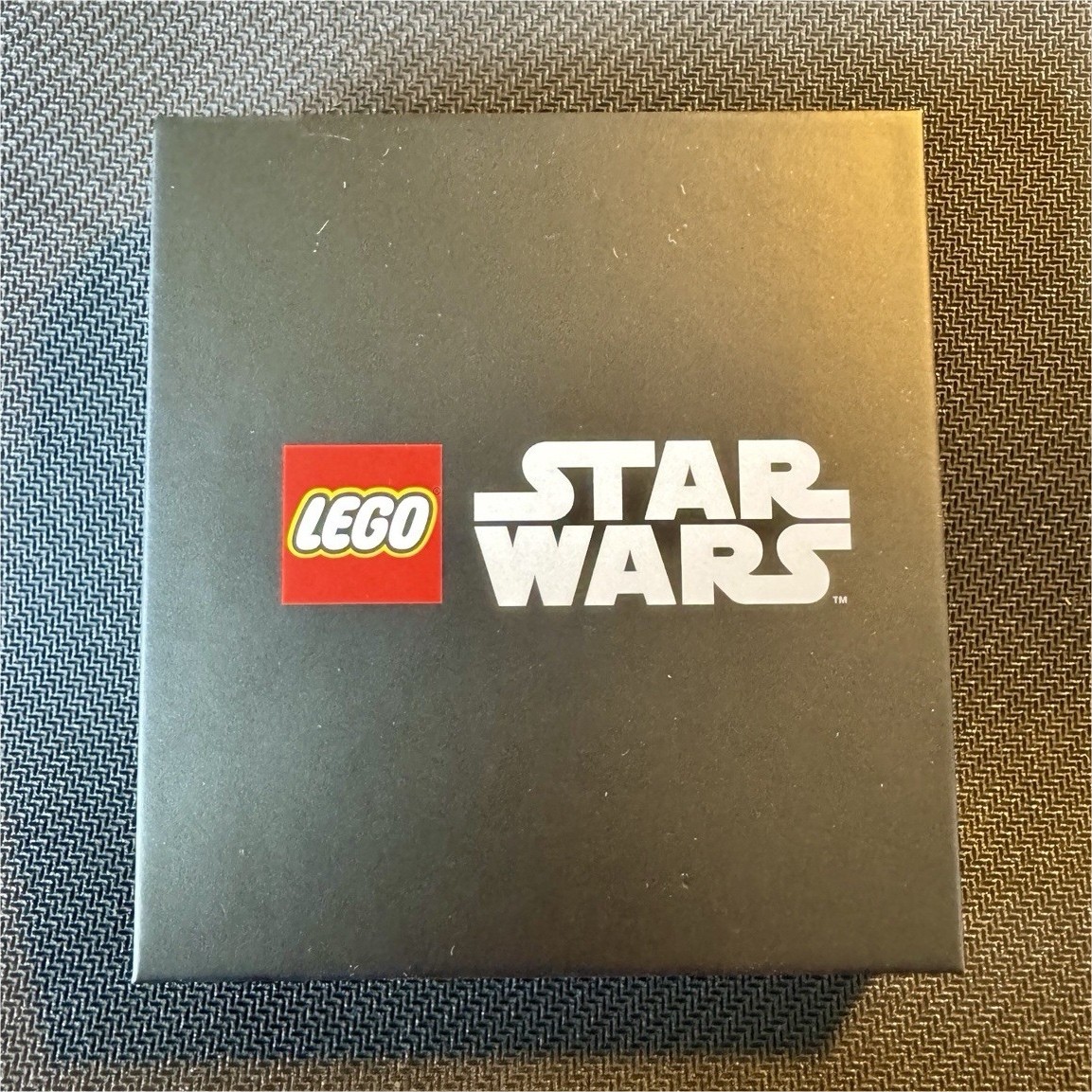 LEGO Star Wars Grogu lenticular Metal Display with Box