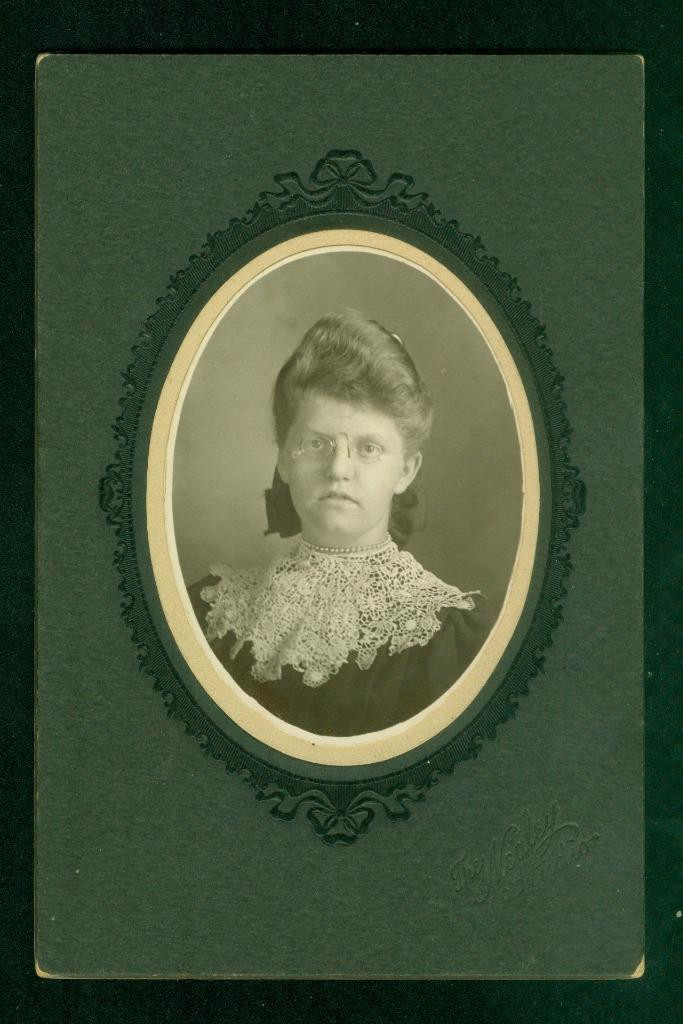 S7, 835-16, 1900s, Cabinet Card, Young Lady in a Studio, Houghton, Maine