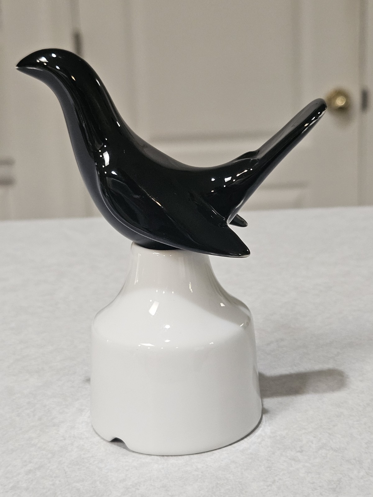 Vintage Royal Worcester Pie Bird Two Piece Black And White Vintage Royal Worcester Pie Bird Two Piece Black And White