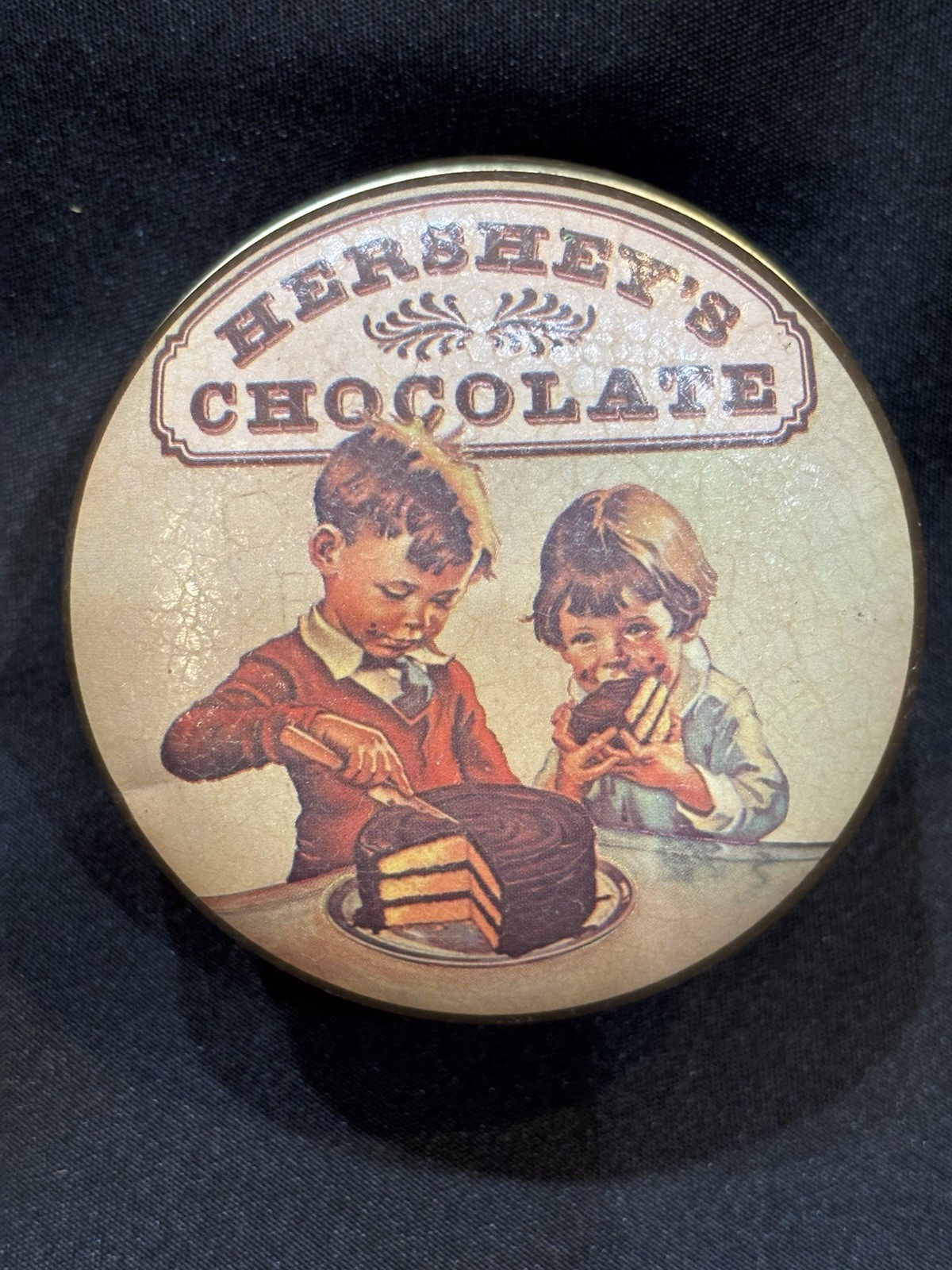 Vintage Hershey\'s tin box 1982 England