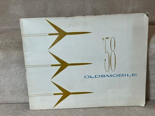 1958 Oldsmobile 98 Super & Dynamic 88 Large Sales Brochure 32 Pages