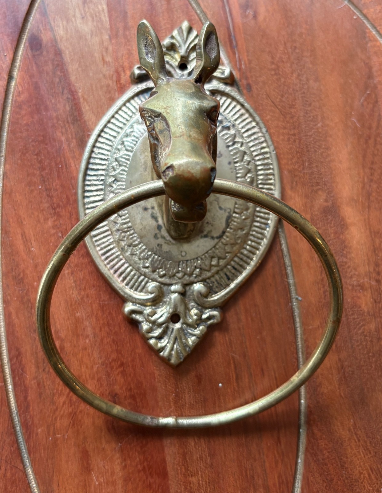 VTG Horse Head Equestrian Towel Ring. Solid Brass Gold Tone 