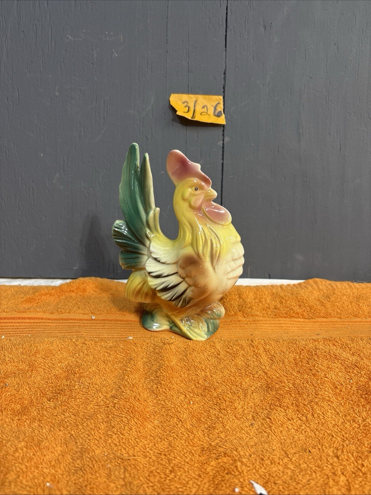 I• Beautiful Royal Windsor Rooster Figurine
