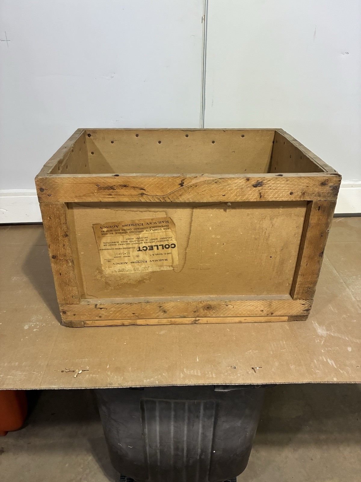 Vintage Railway Express Agency Railroad  Shipping Wooden/ paneling?  RR. Box