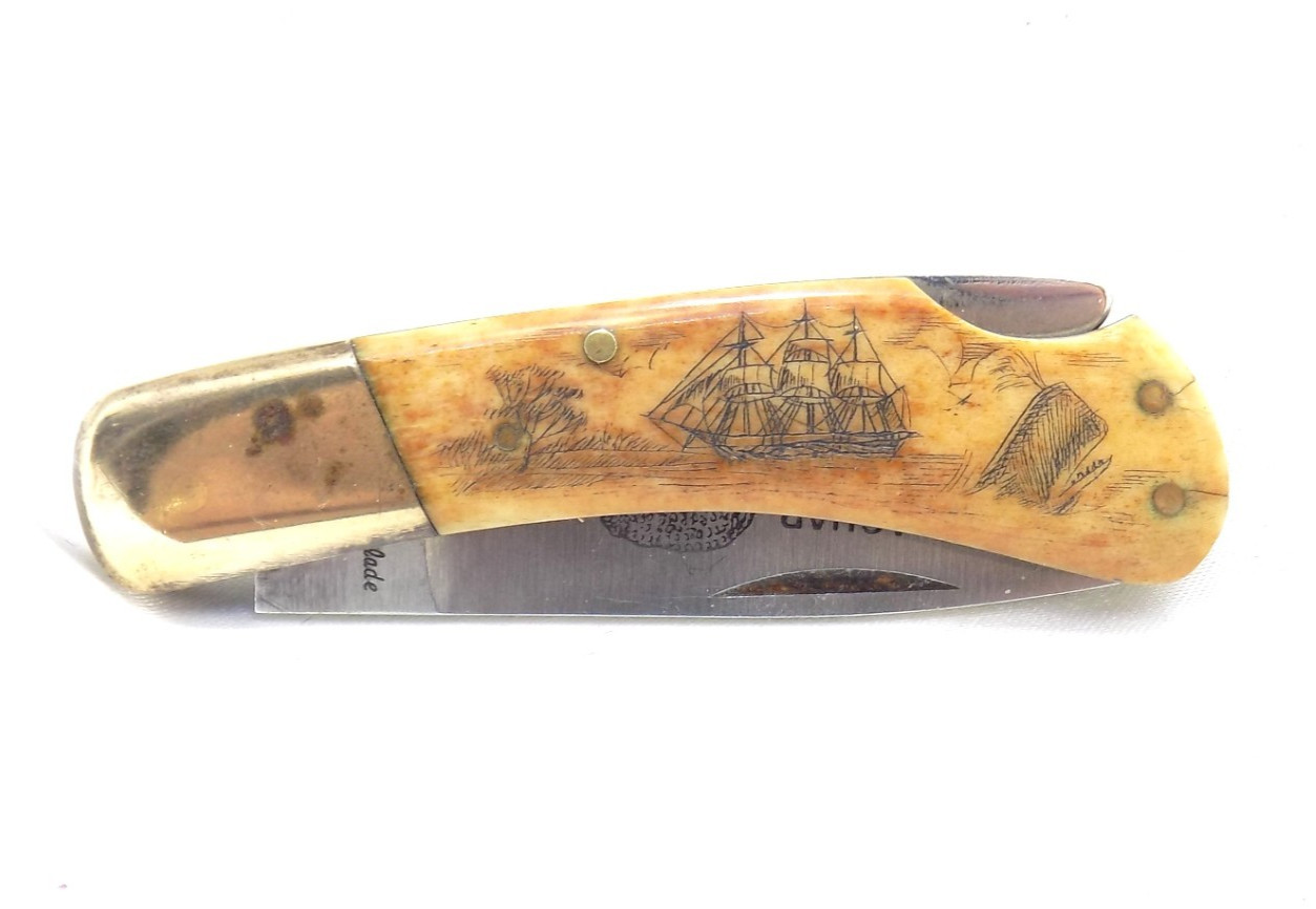 Vintage National Blade Company Scrimshaw Jaguar Model Lockback Folding Knife 2\ Vintage National Blade Company Scrimshaw Jaguar Model Lockback Folding Knife 2\