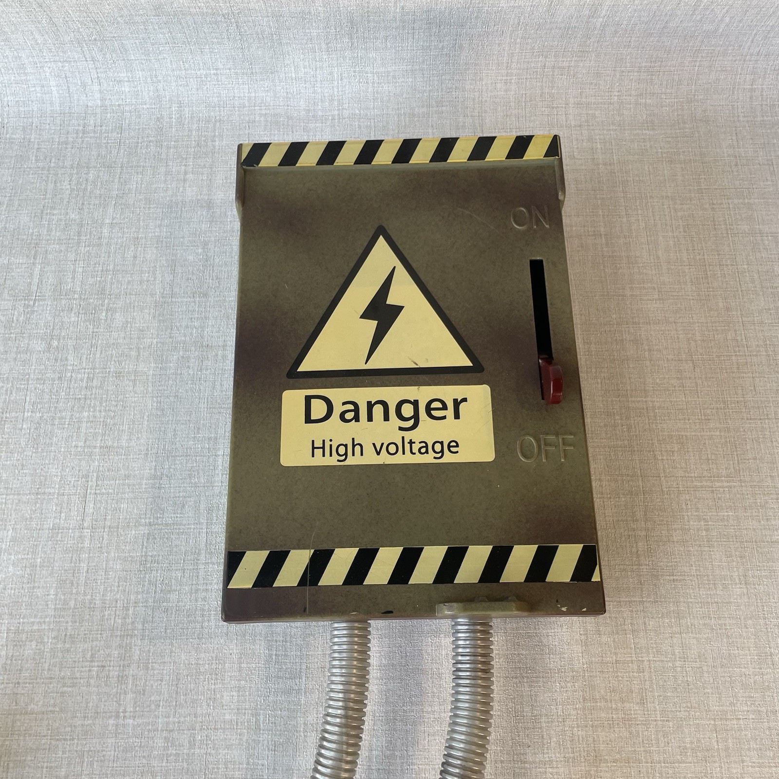 Halloween Pan Asian Danger High Voltage Electric Box Prop Sounds Lights READ