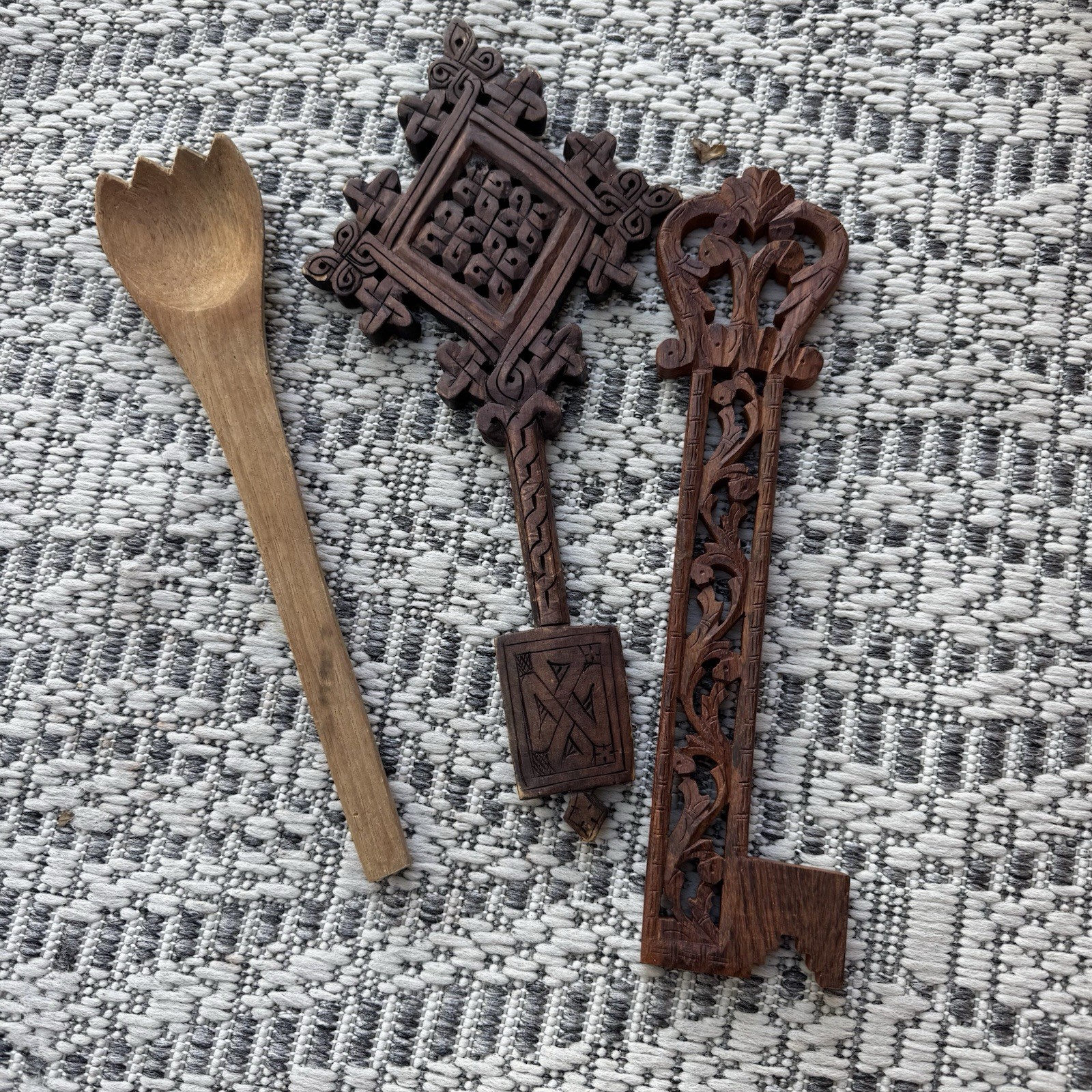 Vintage Hand Carved Wood Folk Art Lot Ethiopian Cross Indian Rehal Spoon