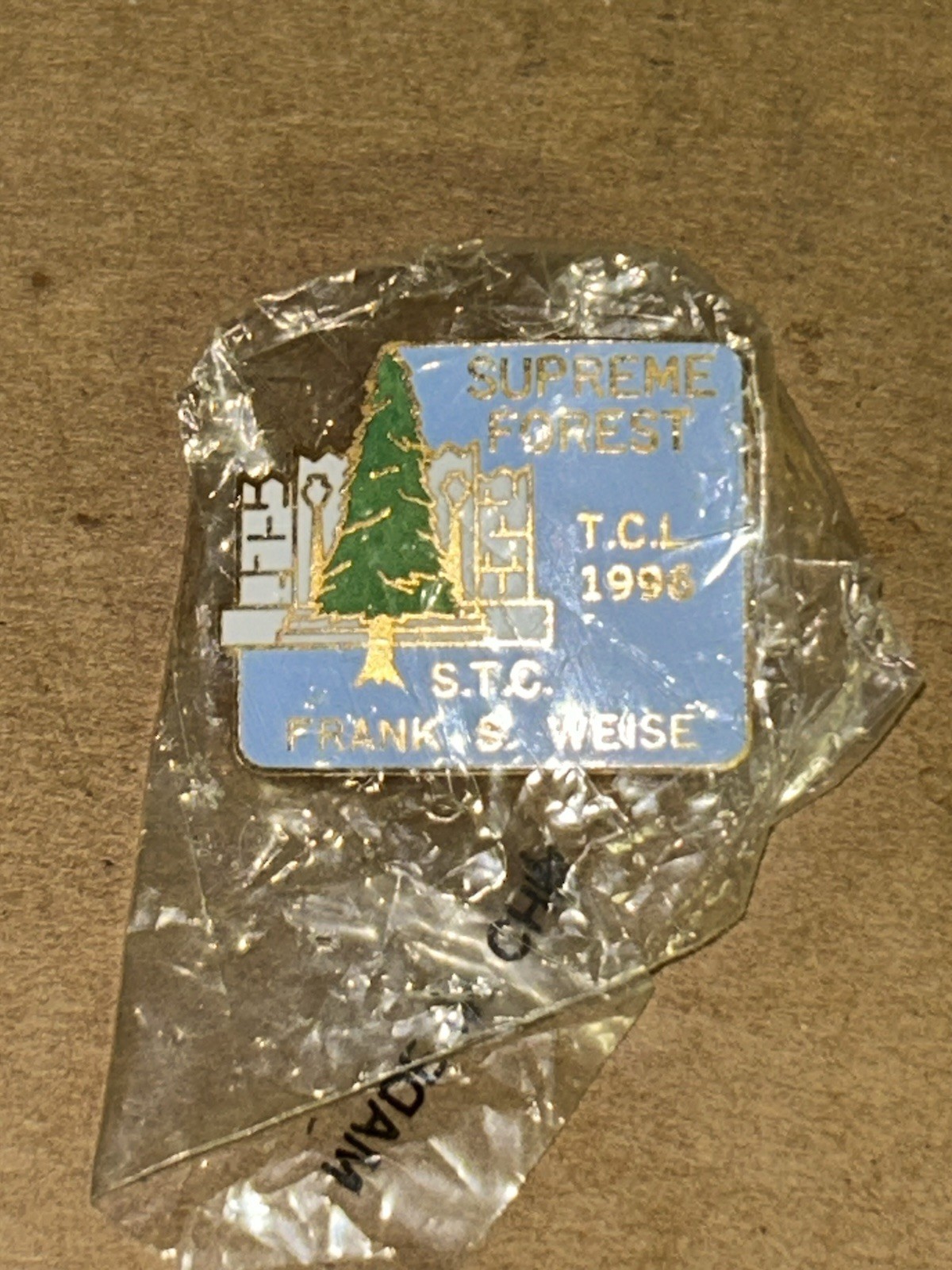 NOS Vintage 1996 Tall Cedars Of Lebanon Supreme Tall Cedar Frank S. Weise Lapel NOS Vintage 1996 Tall Cedars Of Lebanon Supreme Tall Cedar Frank S. Weise Lapel