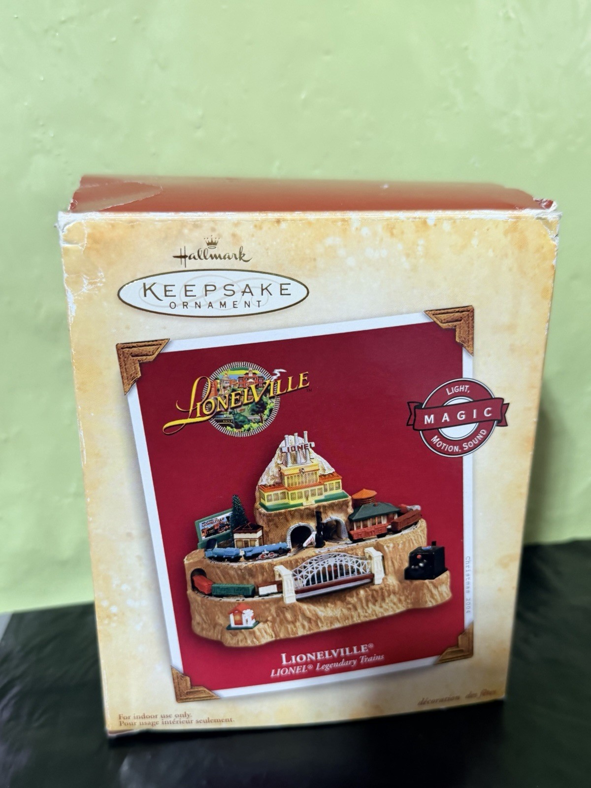Hallmark Keepsake 2004 LIONELVILLE Lionel Trains MAGIC Ornament Motion & Sound