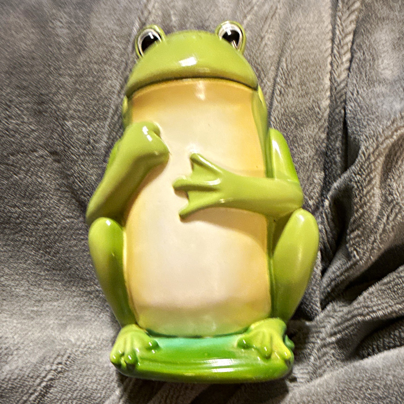 Green Ceramic Frog Figurine Open Back Shelf Sitter Holder Container