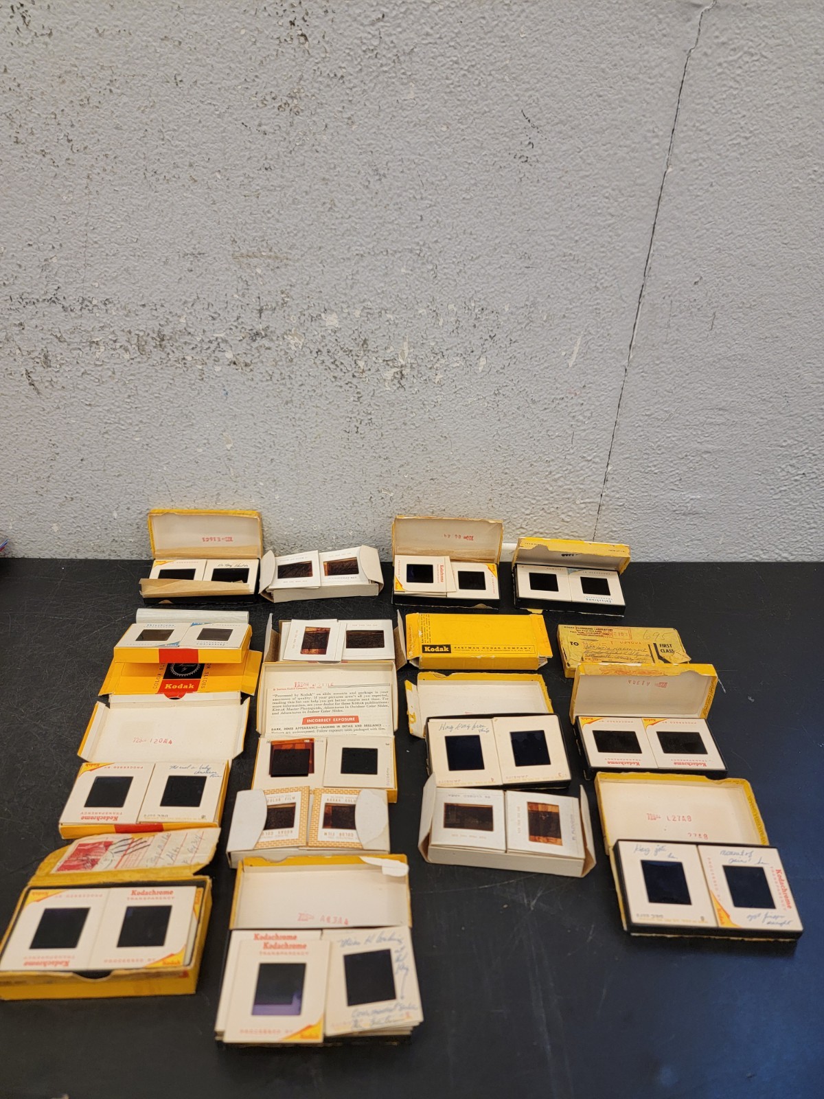 Huge lot 300+VTG  50's to 70's 35mm Film Slides FAMILY & more/MiXEd