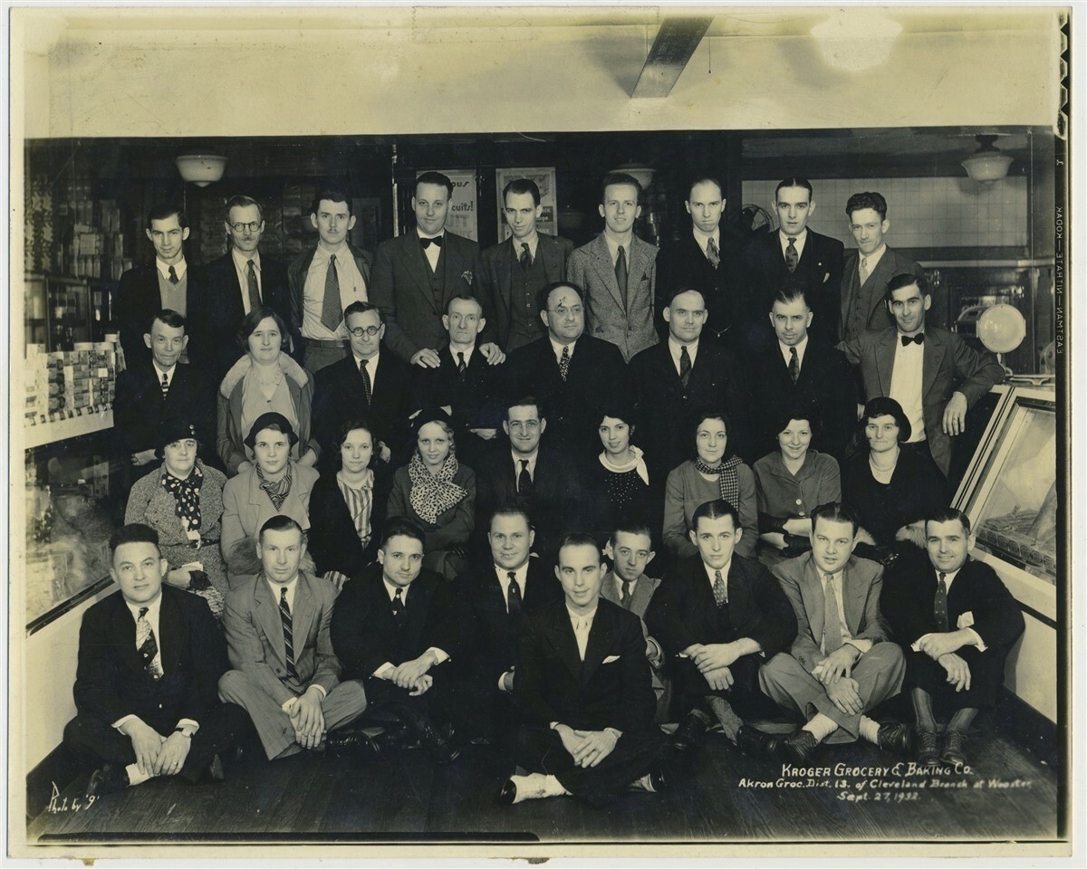 Vintage 1932 Kroger Company Photo Wooster Ohio Grocery & Baking 10x8