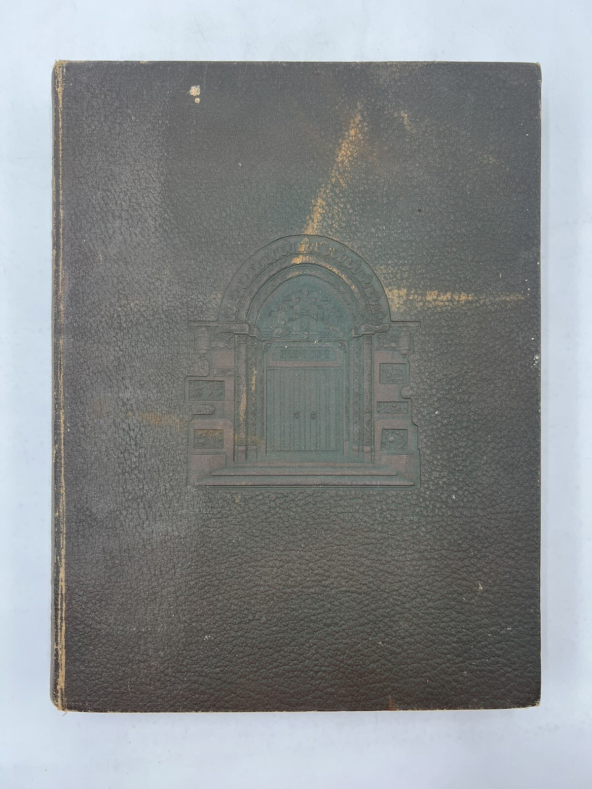 1928 