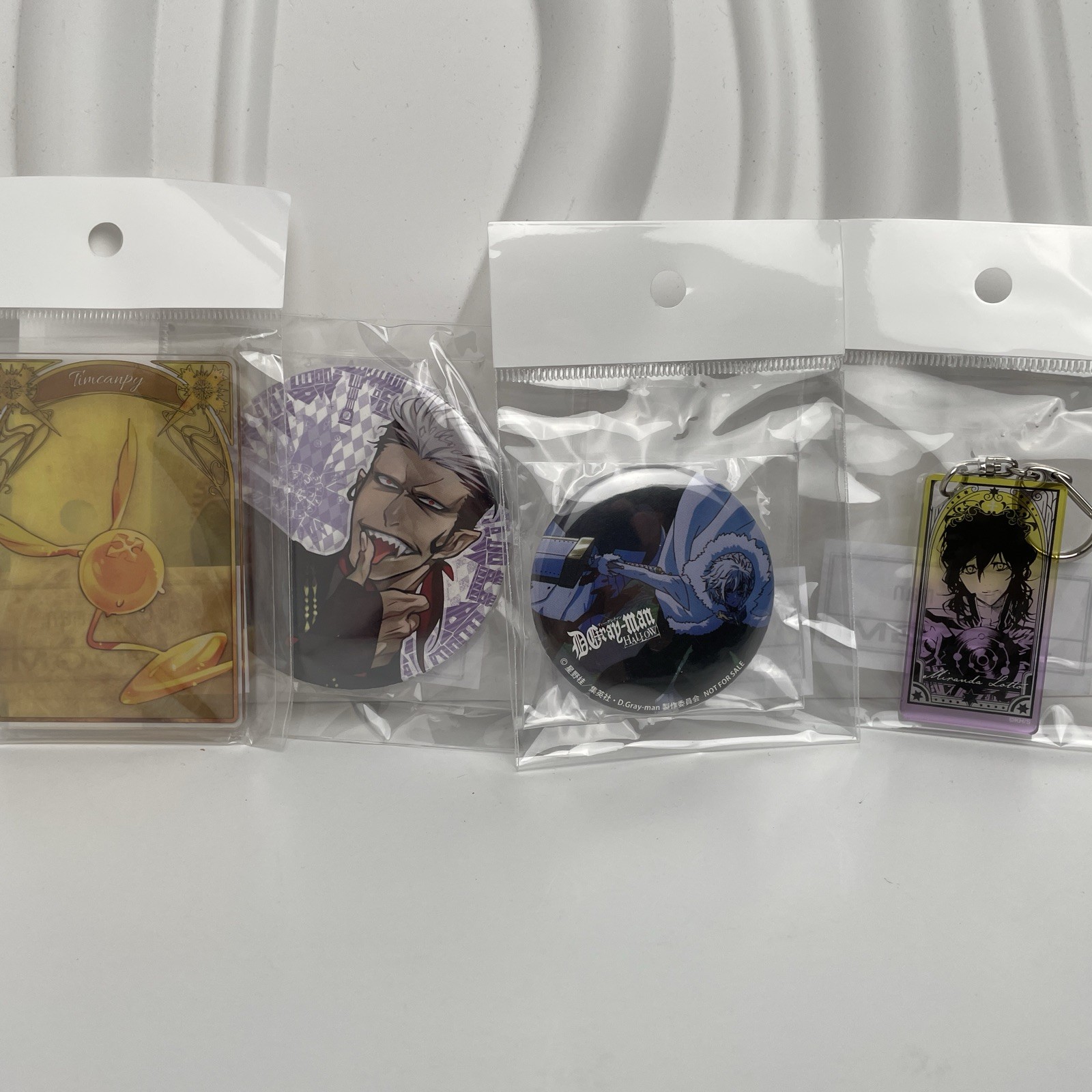 D.Gray-Man Hallow Character Lot 4 Can Badges & Acrylic Key Chain Miranda Timcanp