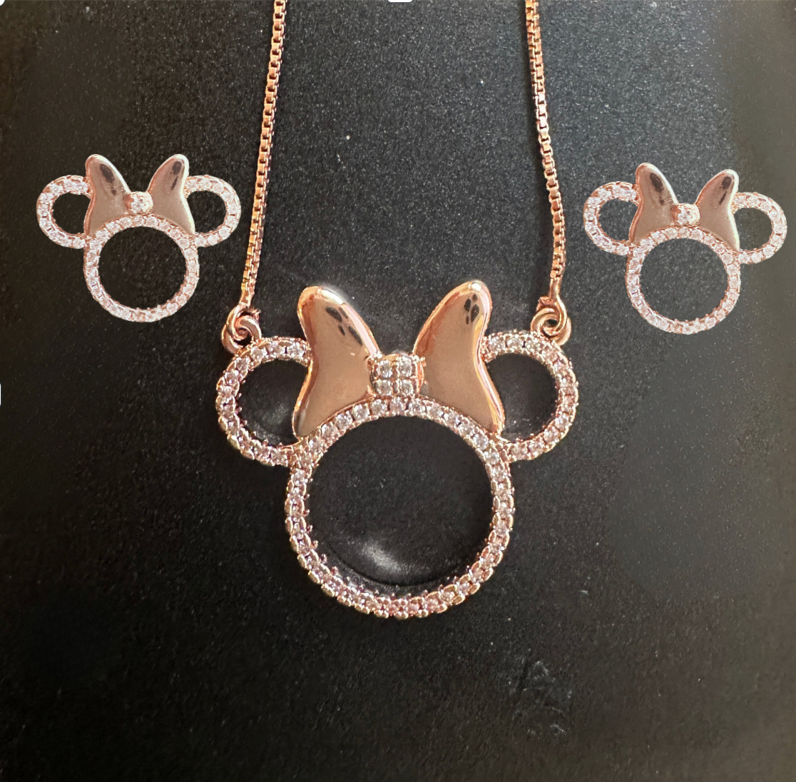 SET Disney Minnie Mouse Austrian Crystal Necklace & Earrings Rose Gold Plated