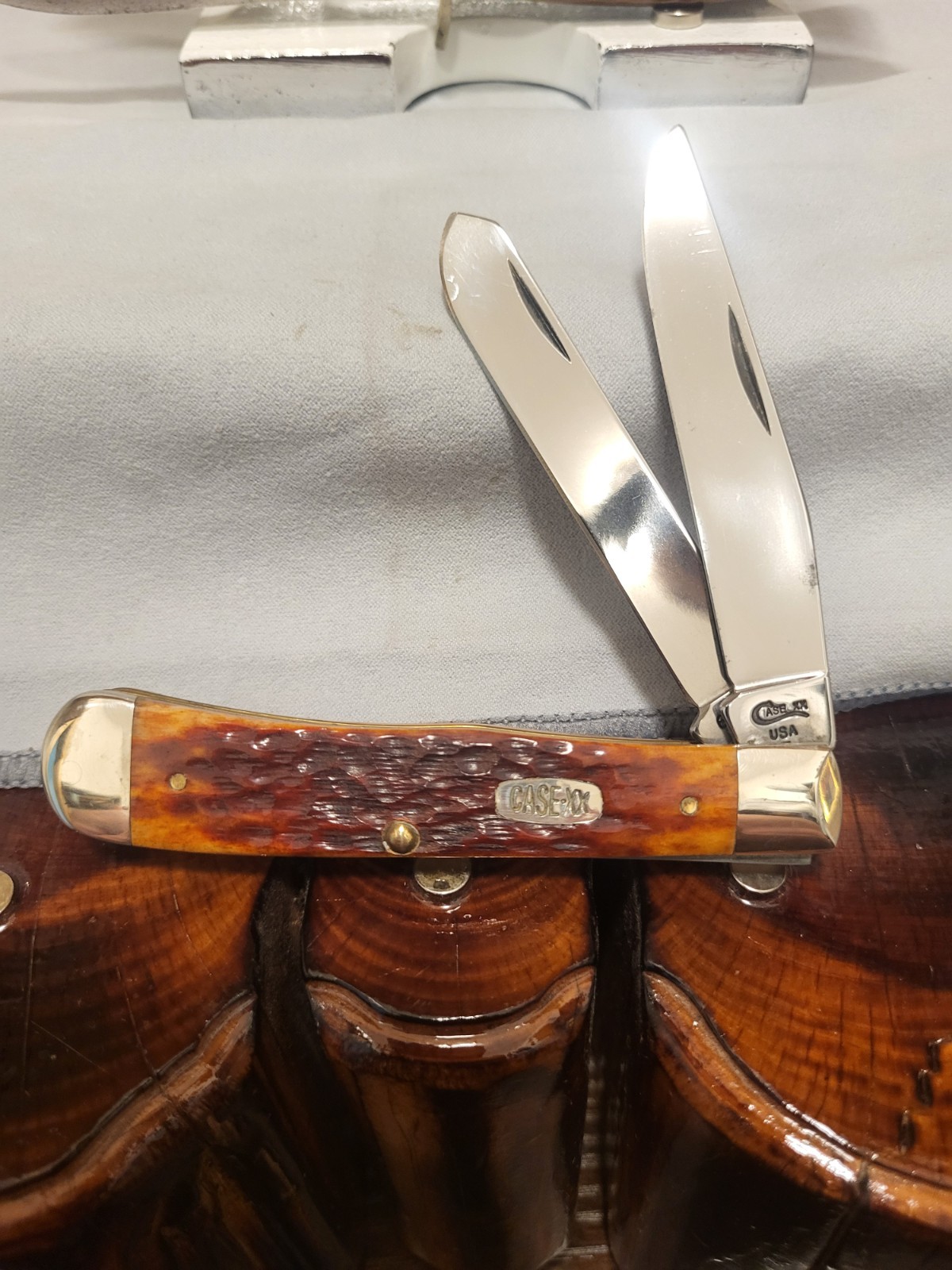 1997 Case XX 6254 CV. Cheshnut Bone Trapper Never Used Or Sharpened.