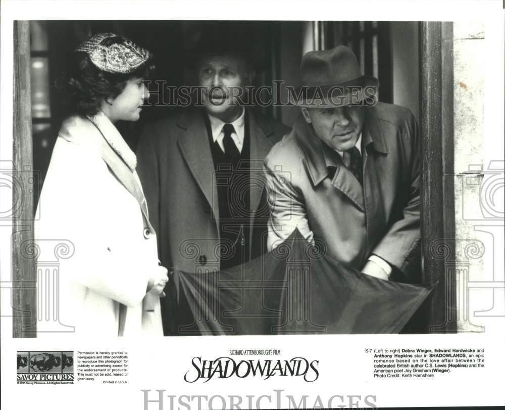 1995 Press Photo Debra Winger, Edward Hardwicke, Anthony Hopkins in Shadowlands