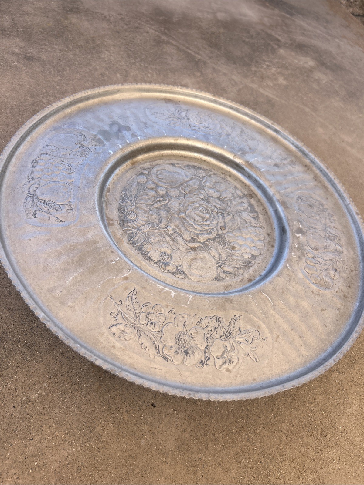 Vintage Aluminum Lazy Susan Round Floral Tray 15” Vintage Aluminum Lazy Susan Round Floral Tray 15”
