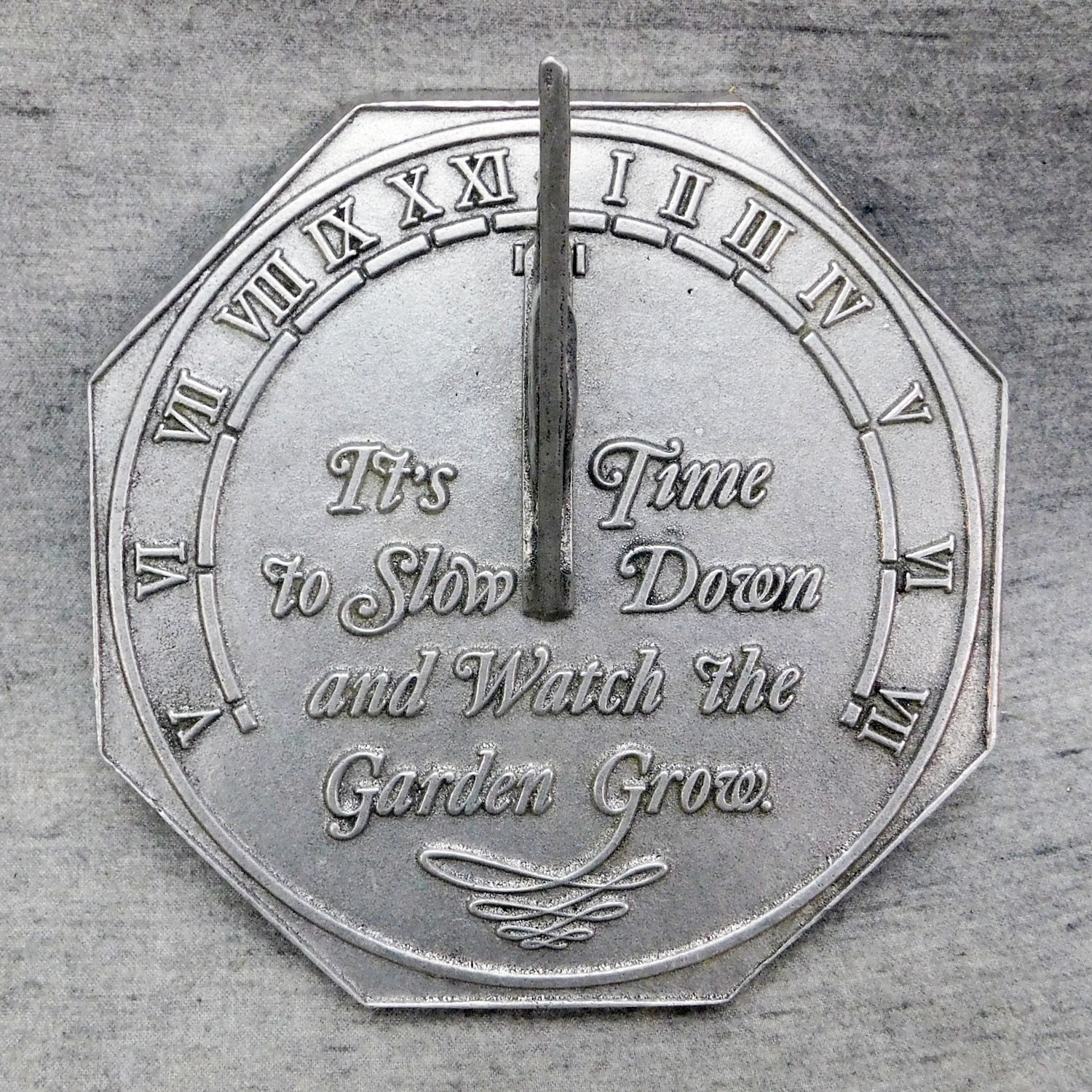 Carson Garden & Patio Cast Aluminum Snail Sundial 9” x 4” Clean New w/Tags USA