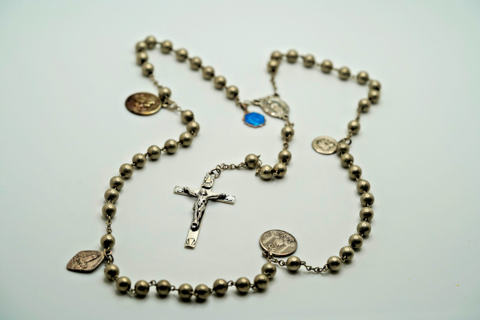 Vintage Sterling Silver Bead Rosary And Medals 24” Hoop JB2