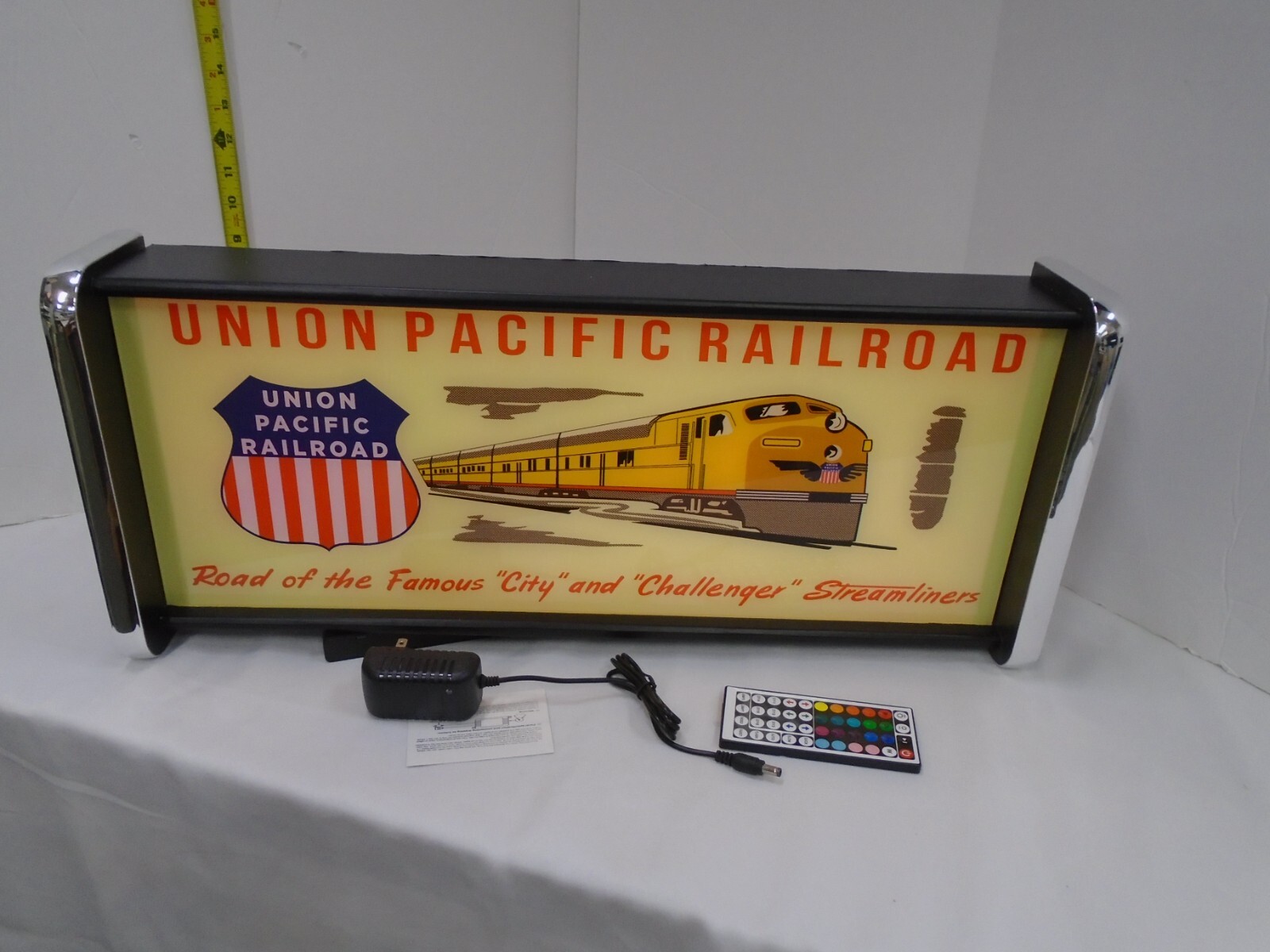 Union Pacific Railroad LED Display lighted sign lightbox Wall Hanging Light Union Pacific Railroad LED Display lighted sign lightbox Wall Hanging Light