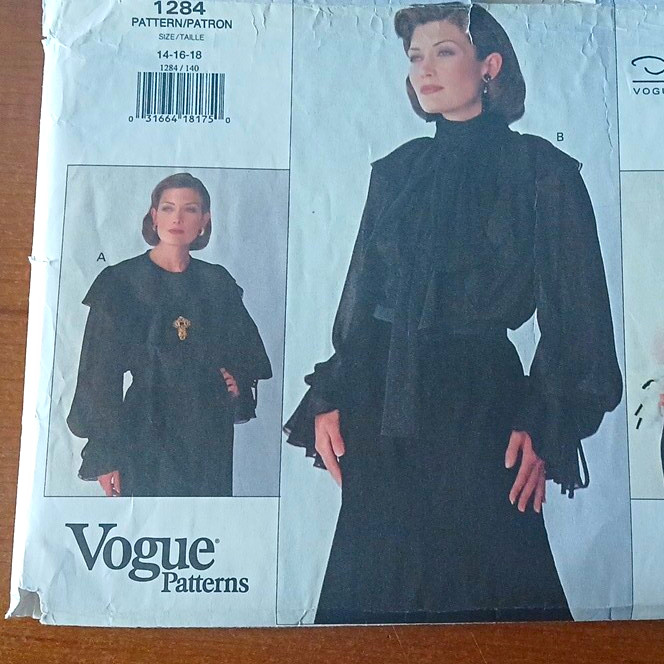 Vogue American Designer Oscar de la Renta #1284 Misses Blouse Size 14.16.18 Vogue American Designer Oscar de la Renta #1284 Misses Blouse Size 14.16.18
