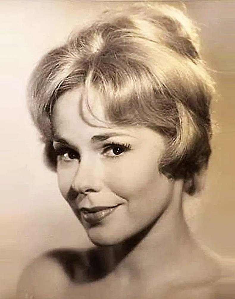ELISA LOTI ACTRESS 8\