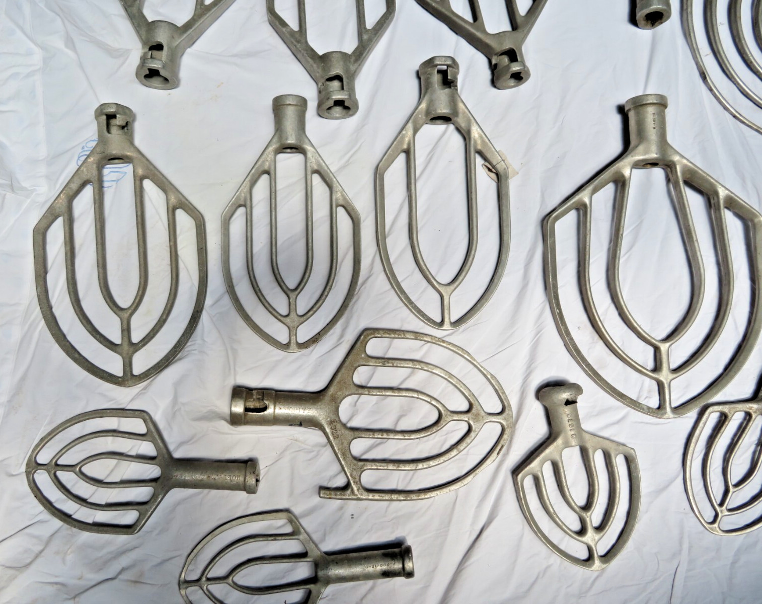 25 DIFFERENT HOBART MIXER DOUGH PADDLES ~ RESTAURANT BAKERY ~ KITCHEN DECOR 25 DIFFERENT HOBART MIXER DOUGH PADDLES ~ RESTAURANT BAKERY ~ KITCHEN DECOR