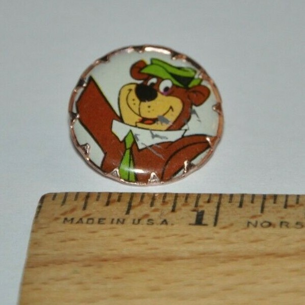 1960s Yogi Bear Pin Pinback Hanna Barbera Vintage Cartoon Circular Silver Tone