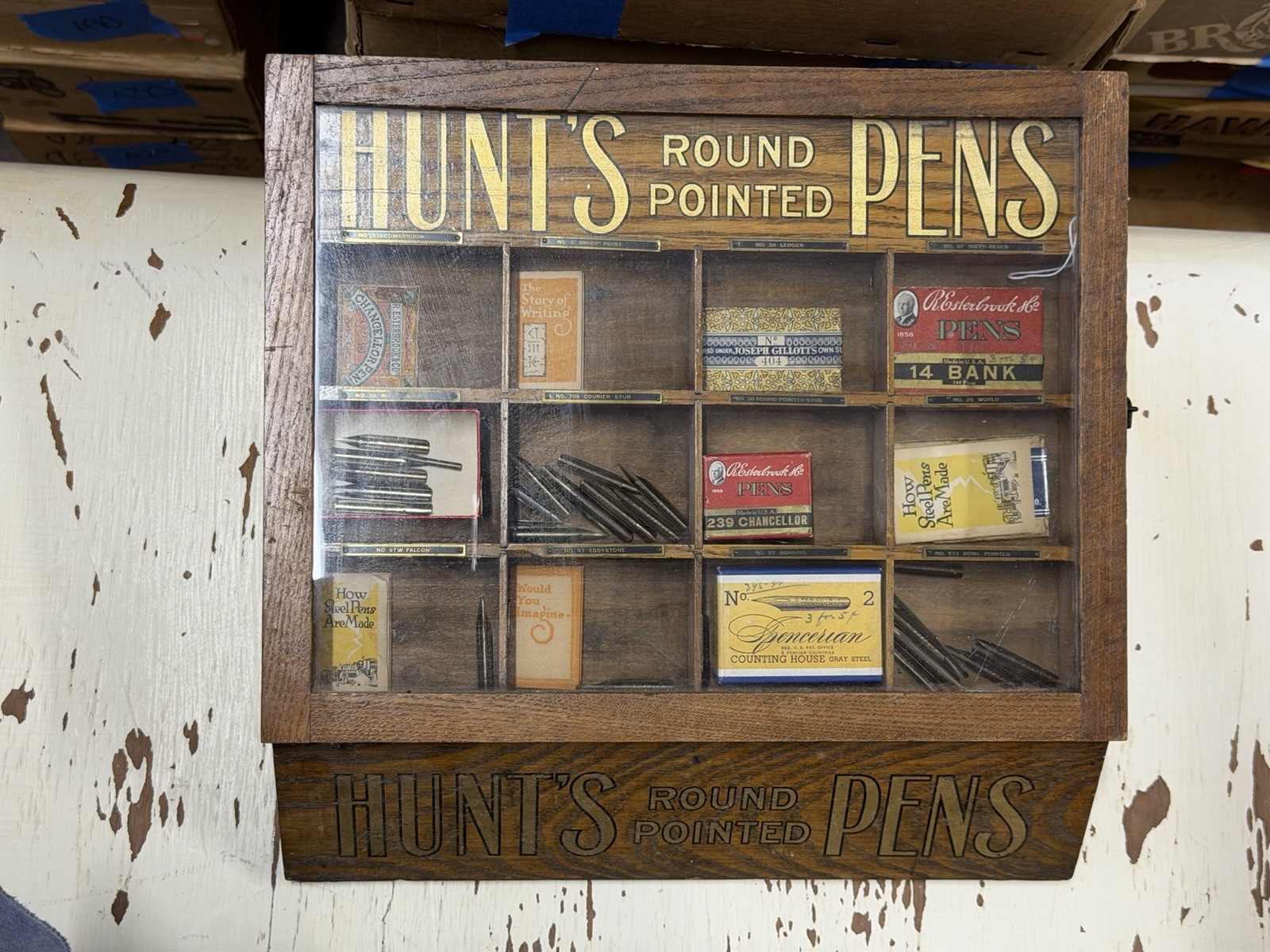 Antique Hunt’s Round Pointed Pens Wood Store Display Case C Howard Hunt Nibs
