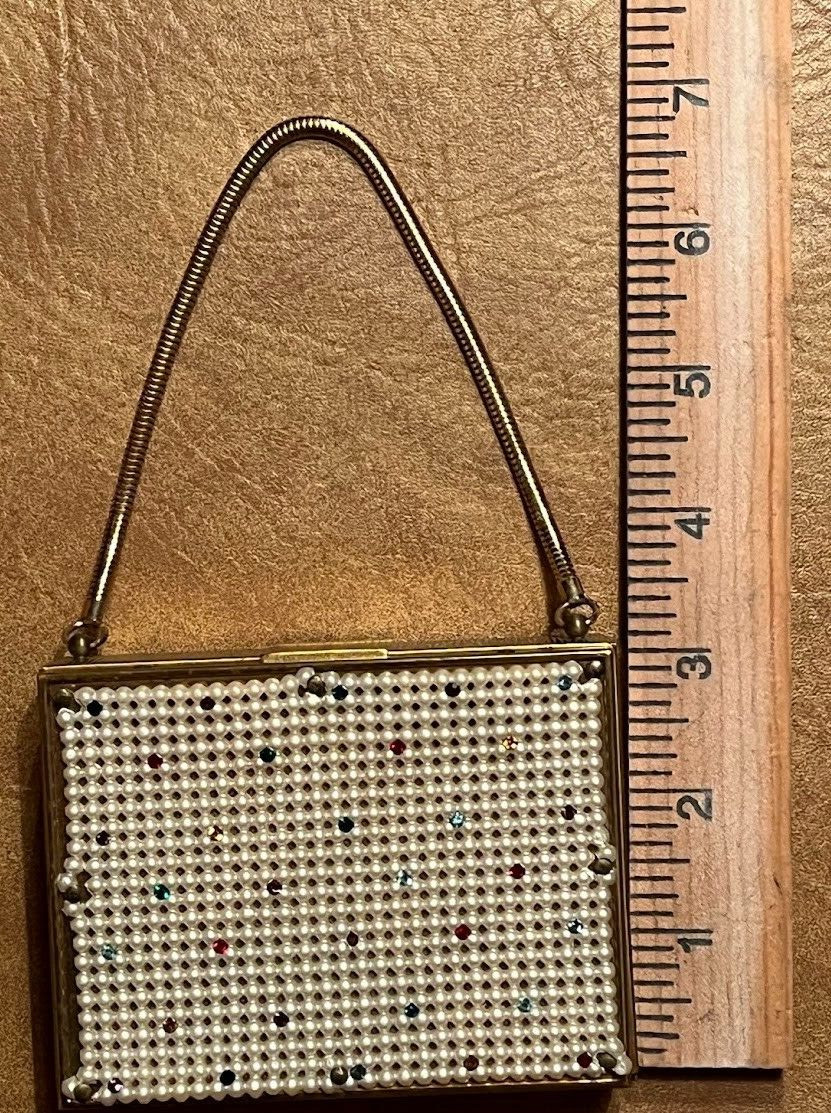 RARE 1940-50’s Zell Fifth Ave Cigarette Purse And Compact