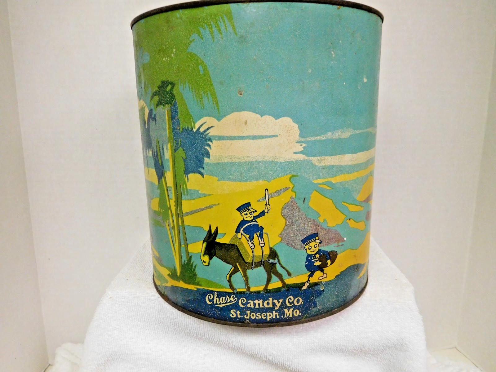 Antique 1900s Chase Candy Co St Joseph MO Tin Litho Candy Container & Candy Cops Antique 1900s Chase Candy Co St Joseph MO Tin Litho Candy Container & Candy Cops