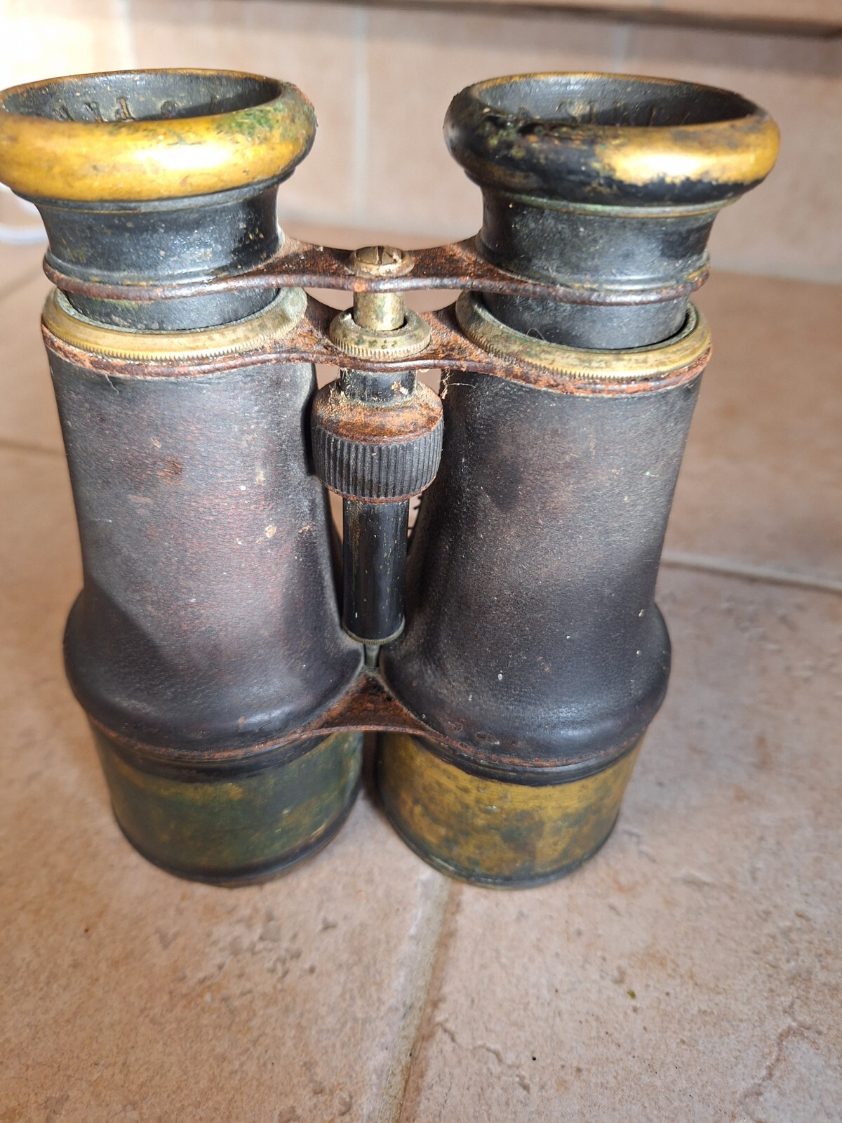 Vinatge Marchaund WW2 Binoculors In Working Condition