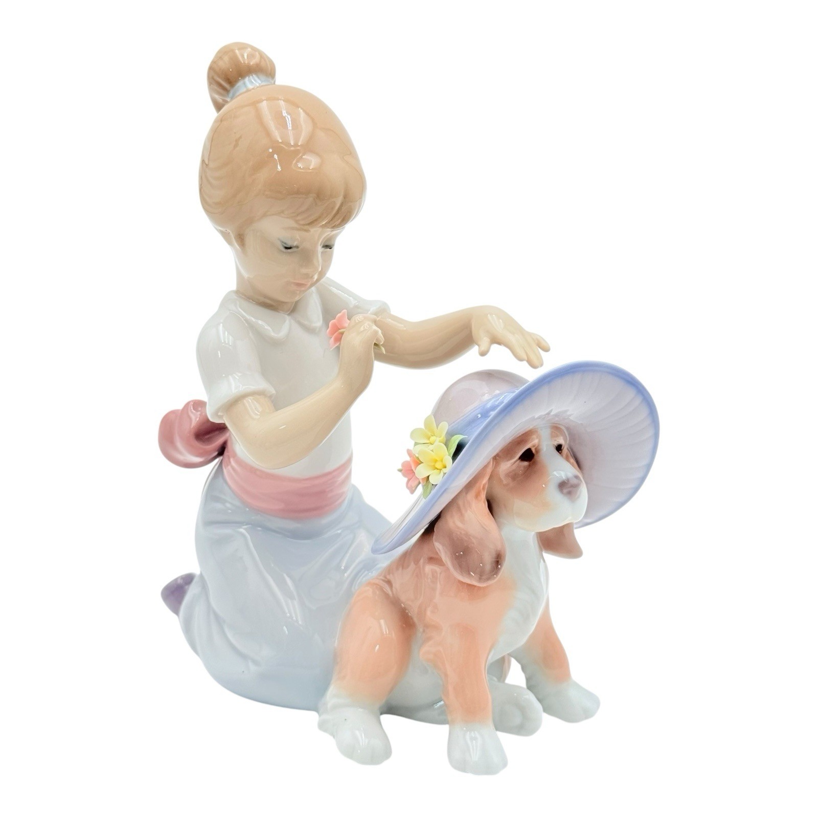 Lladro An Elegant Touch Porcelain Figurine #6862 Girl with Puppy Dog RETIRED Lladro An Elegant Touch Porcelain Figurine #6862 Girl with Puppy Dog RETIRED