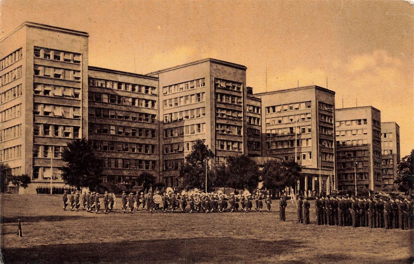 Vintage 10 - European Command Headquarters Postcard Frankfurt am Main Posted