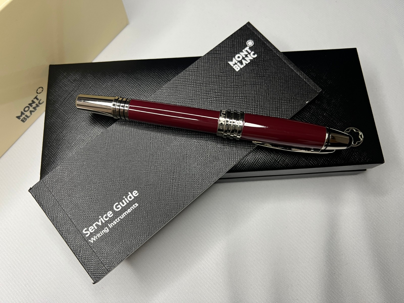 2026 Montblanc John F. Kennedy Red Burgundy Rollerball Pen Luxury – New In Box