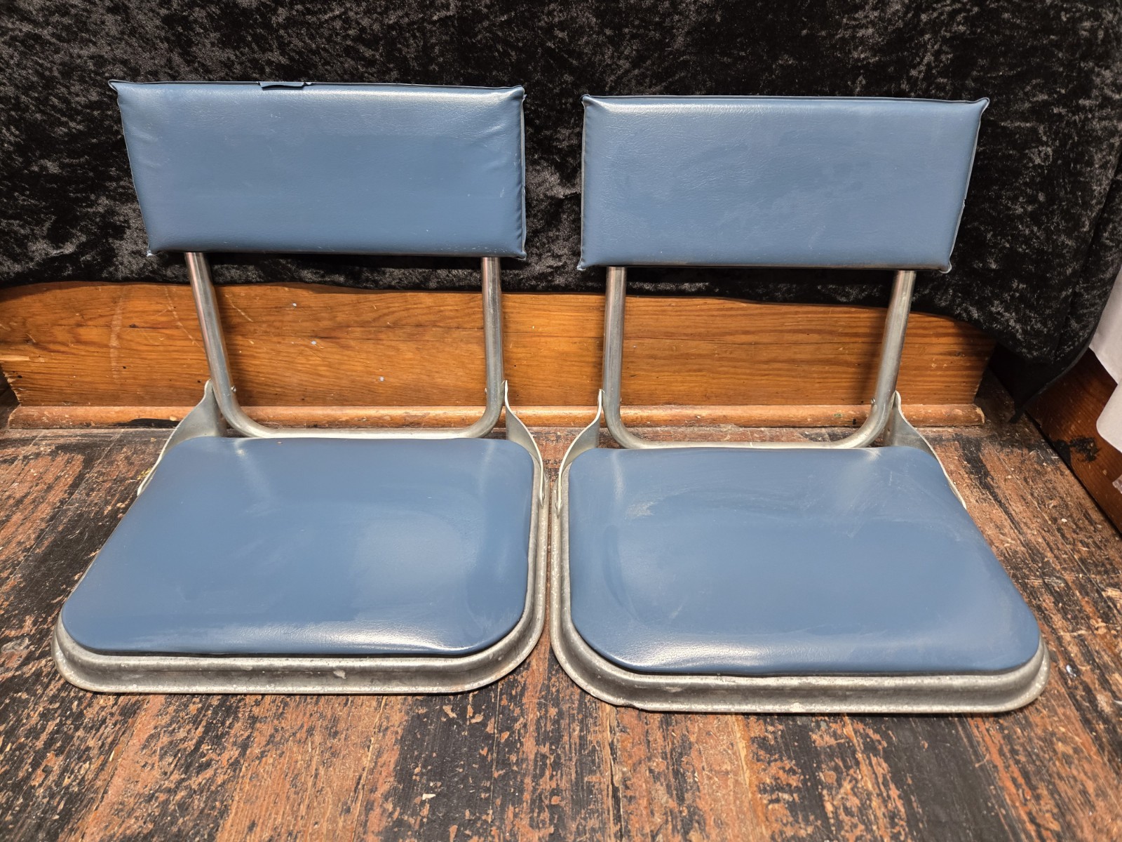Vtg 1960s Folding Boat Stadium/Bleacher Seats Set Of 2 Blue Vinyl/Metal Frame