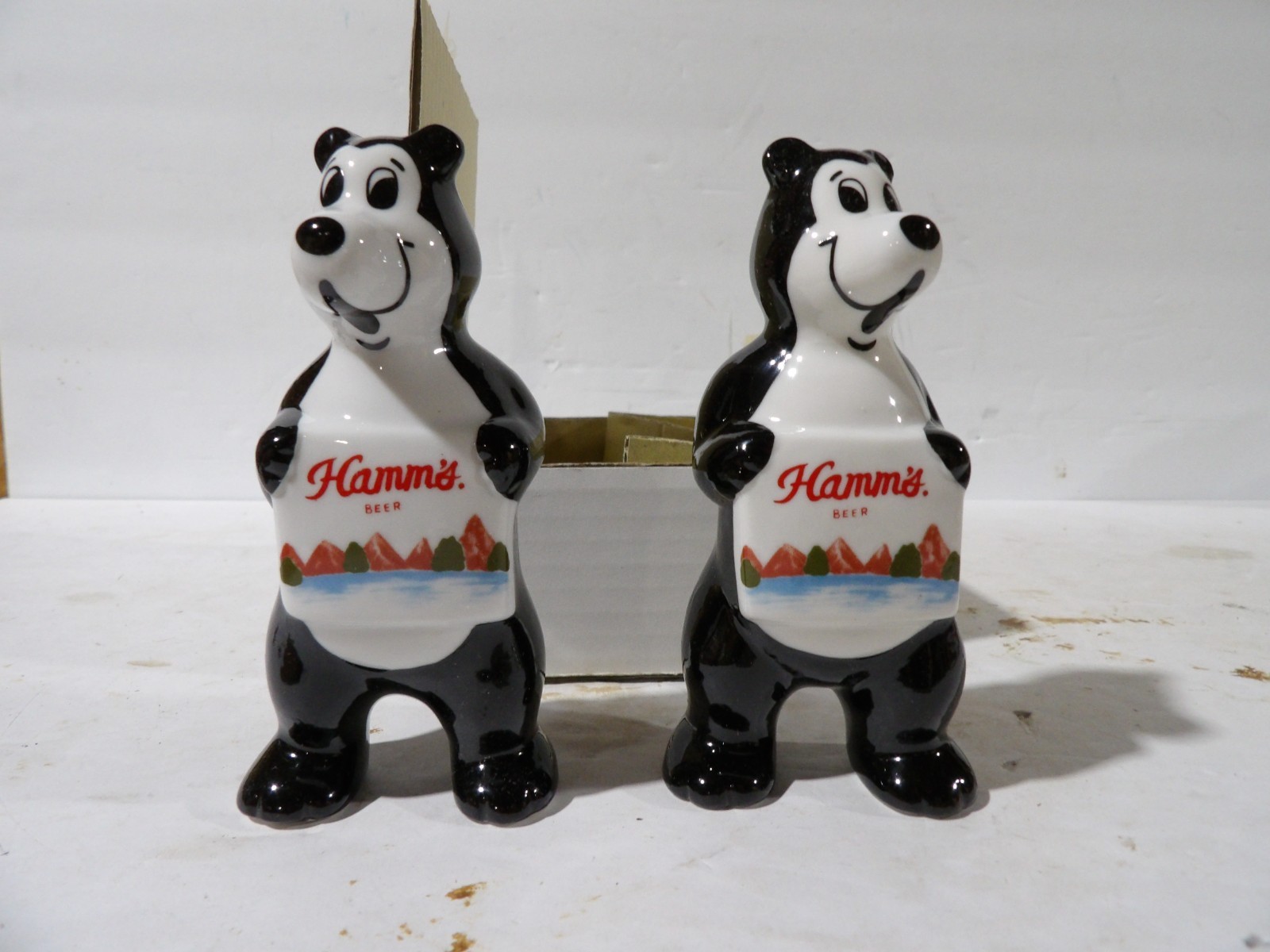 1997 Hamm\'s Bear Salt & Pepper Shakers in Original Box