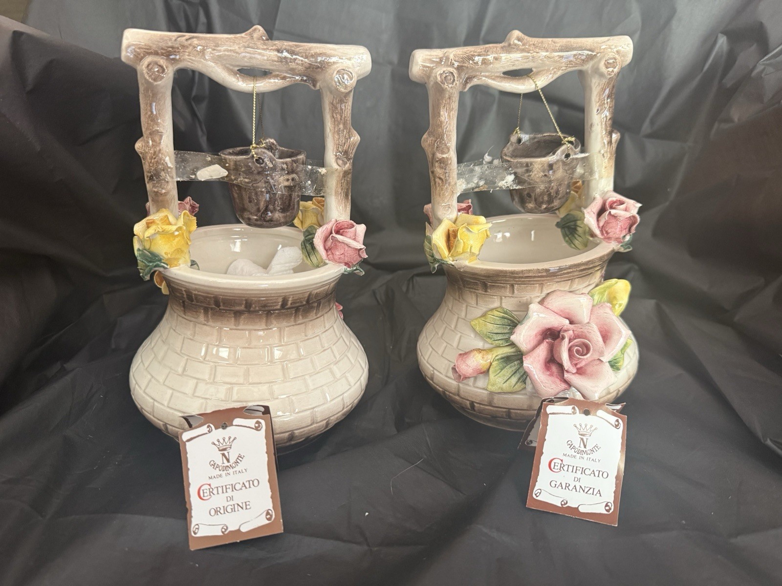 Genuine Capodimonte Italian Porcelain Wishing Well. 2 pieces. 